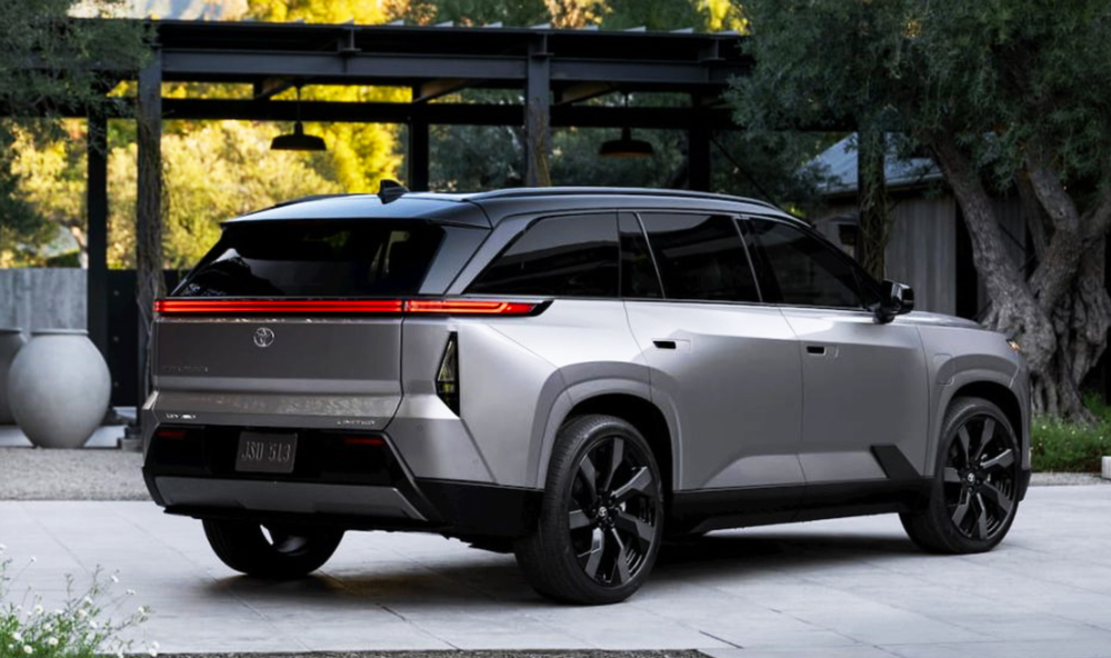 2028 Toyota Highlander