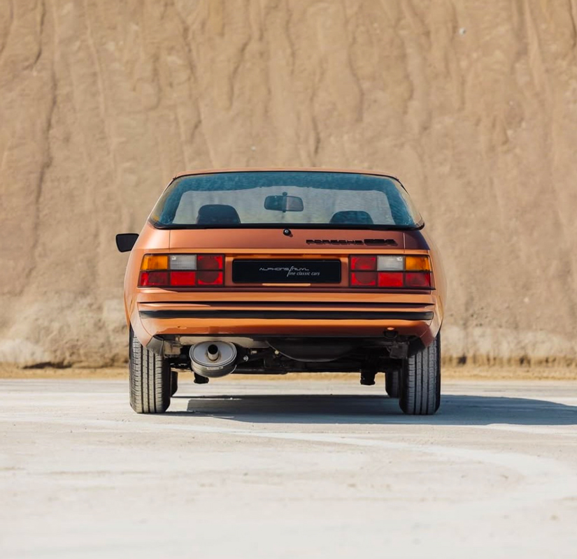 Porsche 924 