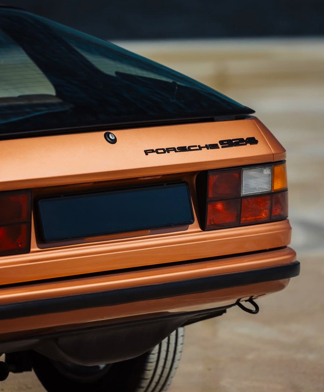 Porsche 924 